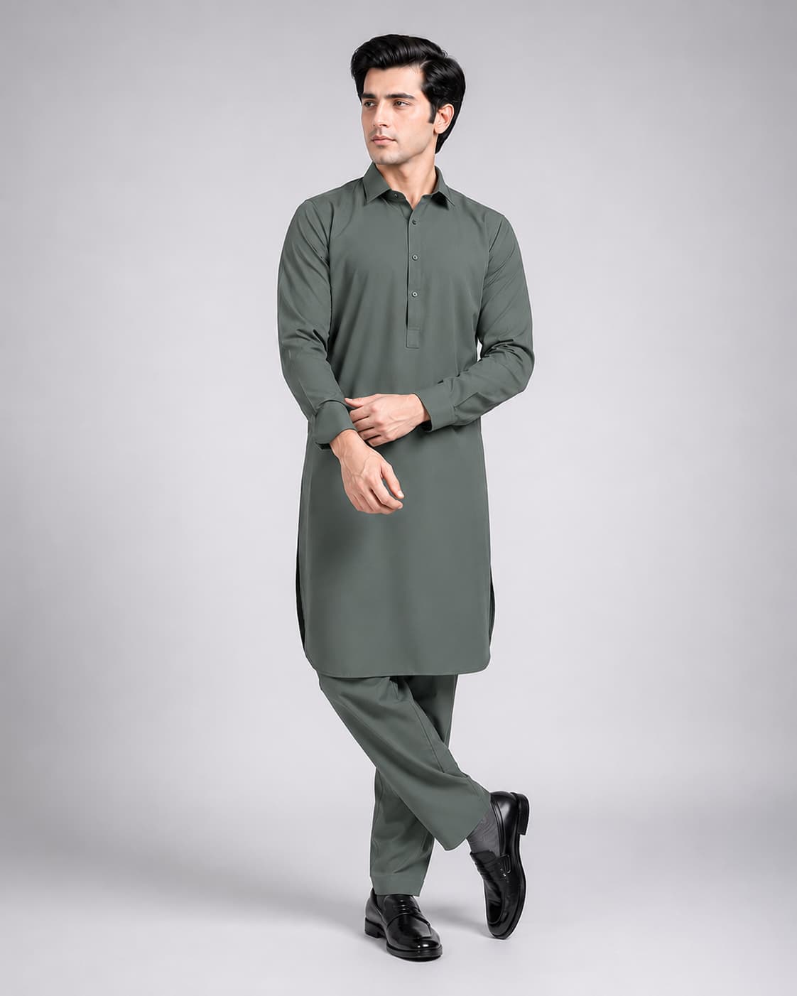 Intikhab suiting